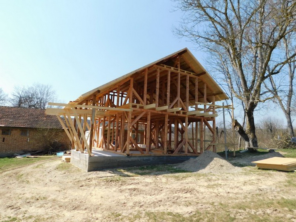 casa de lemn ecologica