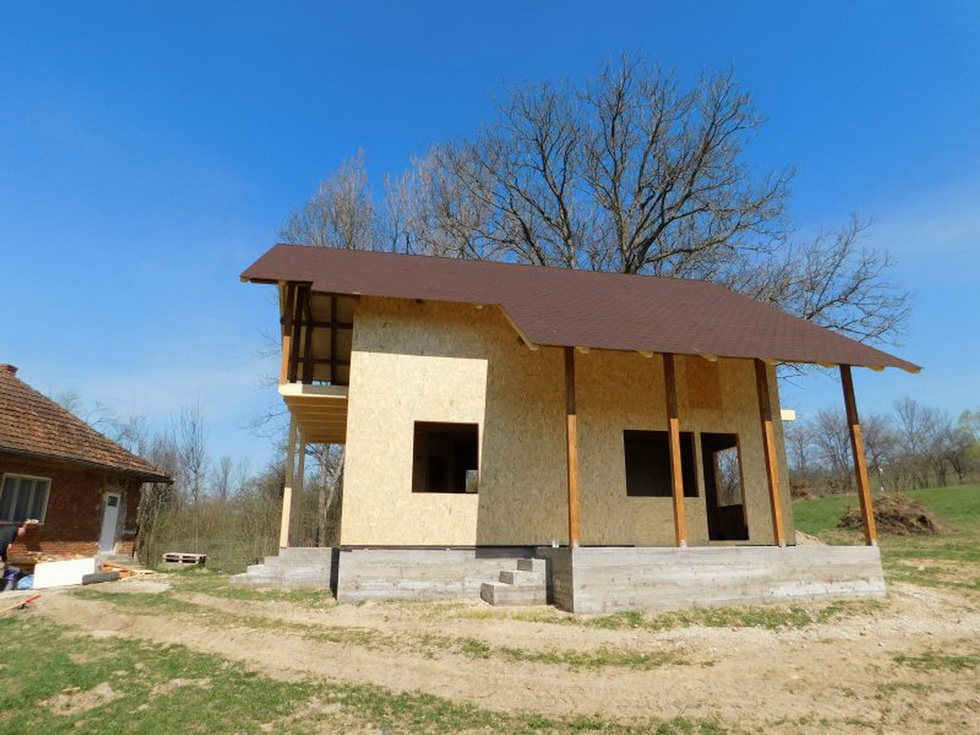 casa de lemn ecologica